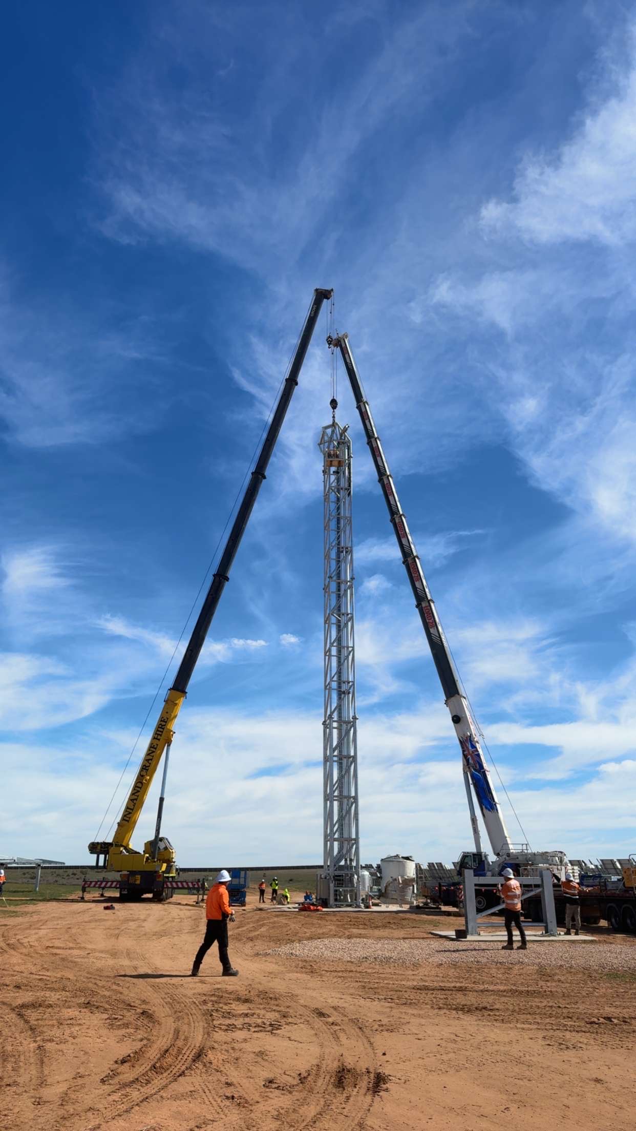 About Cranes — Inland Cranes fleet